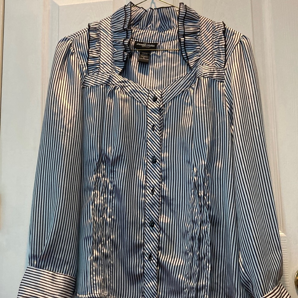 Jennifer Lauren - Blouse